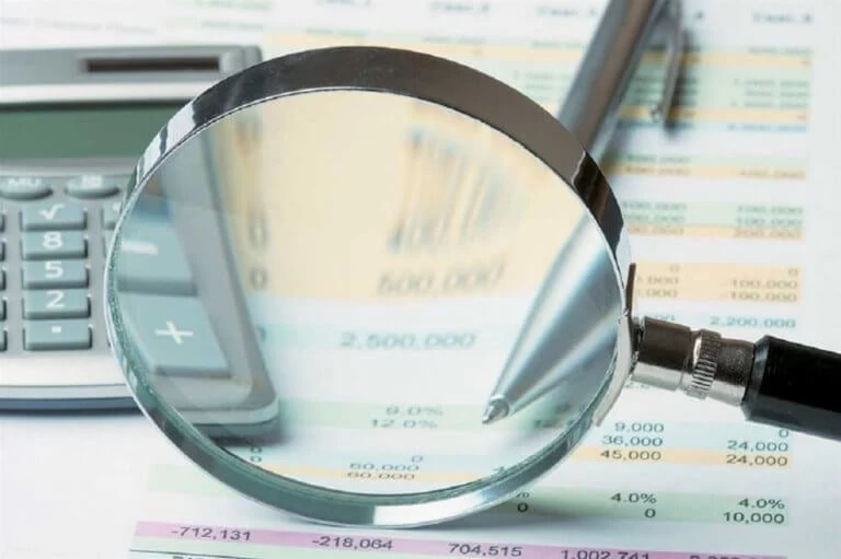 «Λαβράκια» φοροδιαφυγής έβγαλε ο ΑΑΔΕ! «Κρυμμένα» εισοδήματα εκατομμυρίων και «βιομηχανίες» εικονικών τιμολογίων